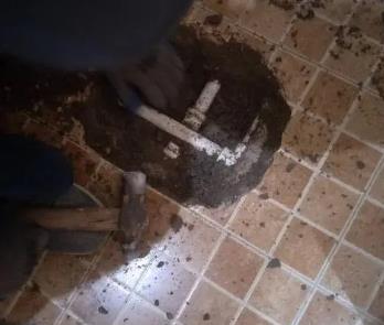 巴马卫生间漏水维修公司为您分享下卫生间渗水如何处理及注意事项